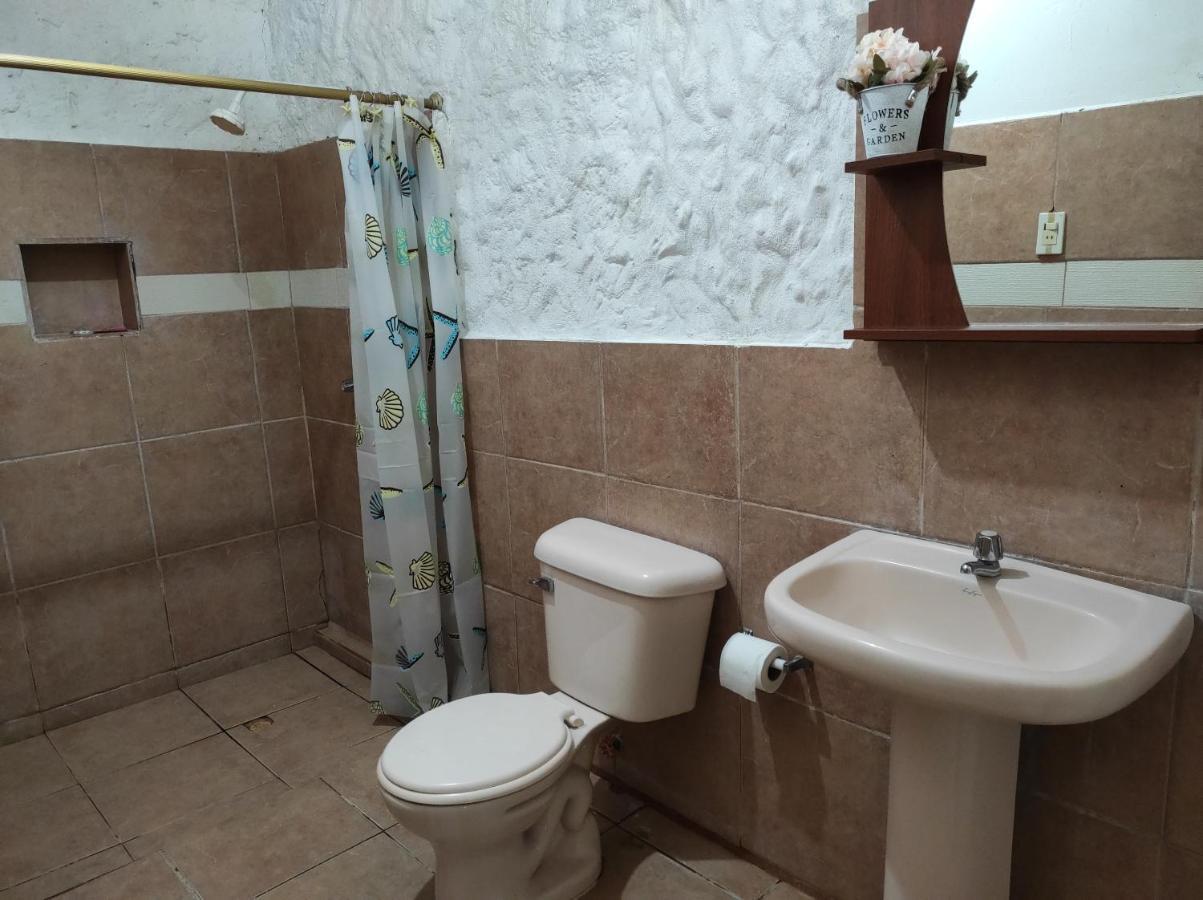Hotel Caramba Hospedaje Tonsupa Esterno foto
